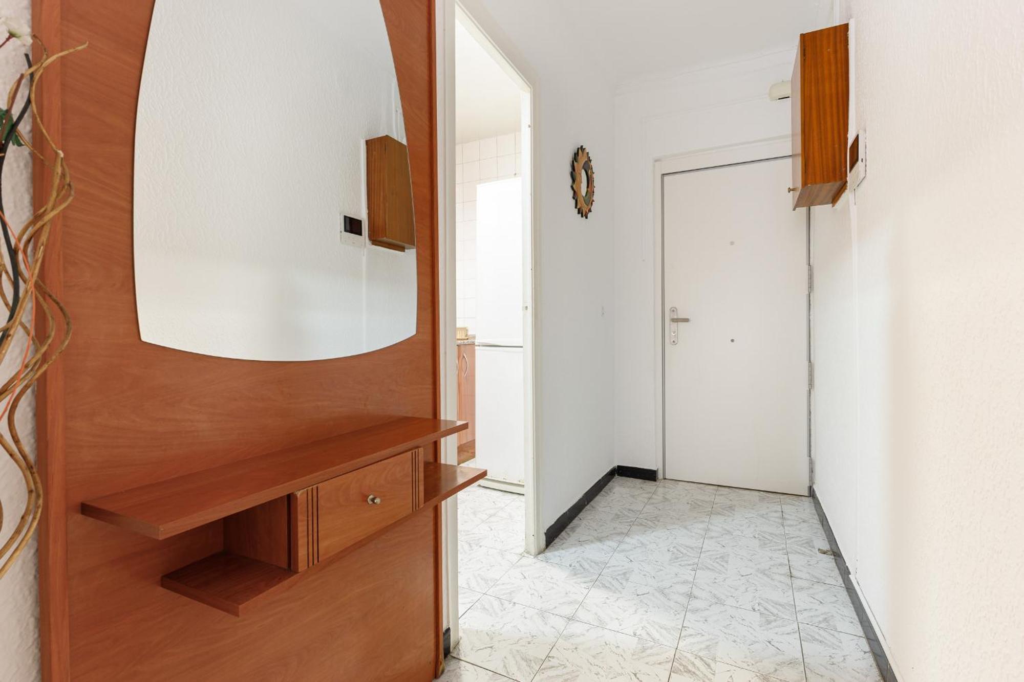 Besos - Bright Apartment Close To Congress & Port Sant Adrià de Besòs Exteriör bild