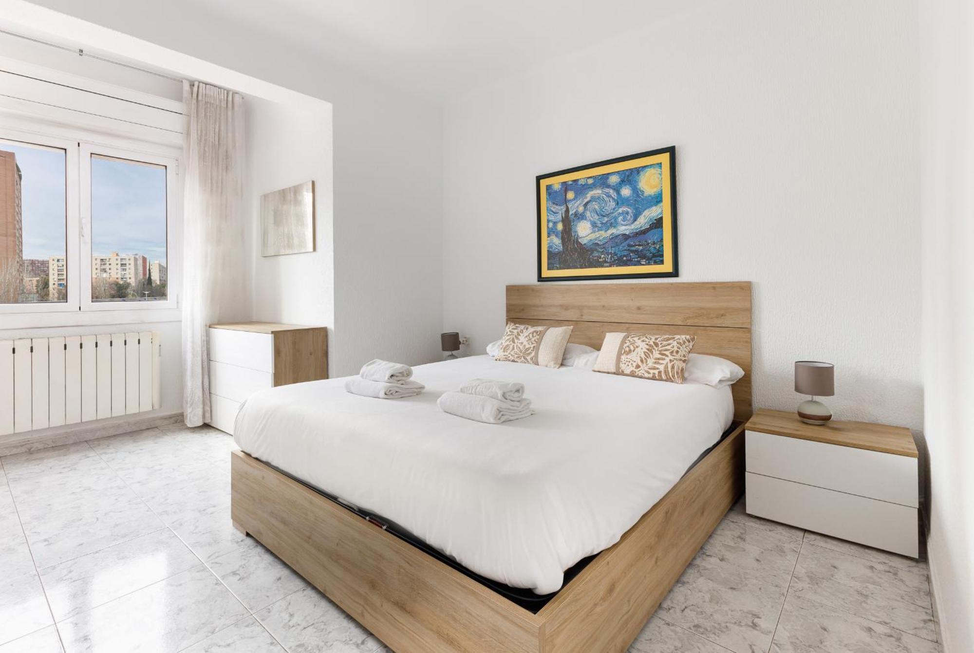 Besos - Bright Apartment Close To Congress & Port Sant Adrià de Besòs Exteriör bild